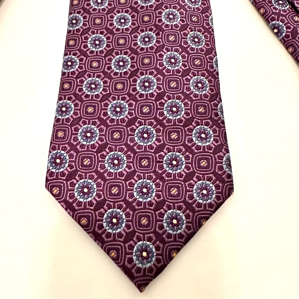 W.H. Belk Purple and Blue 100% Silk Tie Men’s Size O/S